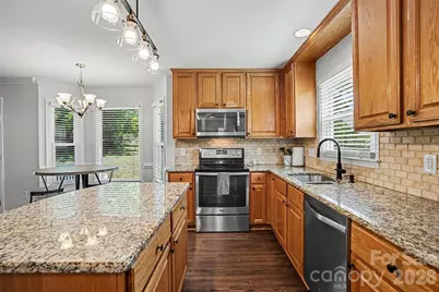 9900 Davis Lake Parkway, Charlotte, NC 28269 - Photo 4