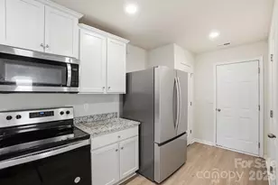 509 Hawley St, Charlotte, NC 28214 - Photo 6