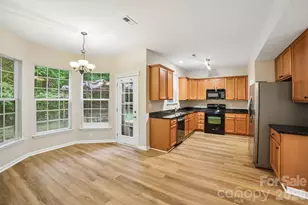 226 Misty Arbor Ln, Mooresville, NC 28117 - Photo 2