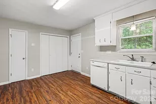 10107 Cromarty Ln, Mint Hill, NC 28227 - Photo 6