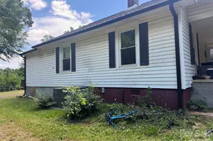 38 Stowe St, Lowell, NC 28098 - Photo 2