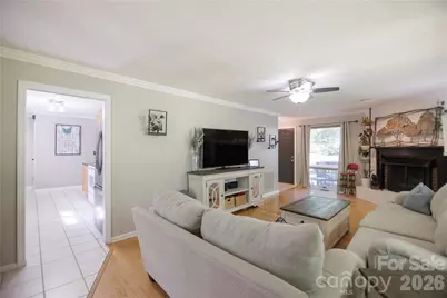137 E Whisperwood Circle, Hendersonville, NC 28791 - Photo 10