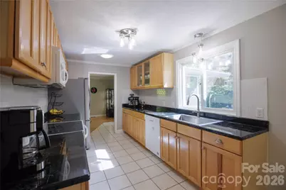 137 E Whisperwood Circle, Hendersonville, NC 28791 - Photo 32