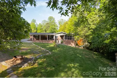 137 E Whisperwood Circle, Hendersonville, NC 28791 - Photo 8