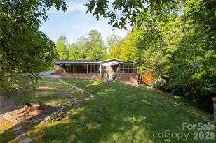 137 E Whisperwood Cir, Hendersonville, NC 28791 - Photo 8