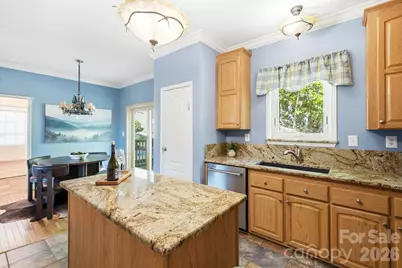 394 Hummingbird Lane, Elk Park, NC 28622 - Photo 14