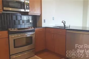 505 E 6th St, Charlotte, NC 28202 - Photo 6