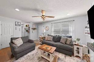 609 N 10th St, Bessemer City, NC 28016 - Photo 6