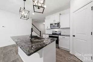 11936 Basking Dr, Charlotte, NC 28214 - Photo 6