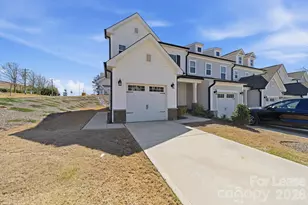 11936 Basking Dr, Charlotte, NC 28214 - Photo 2