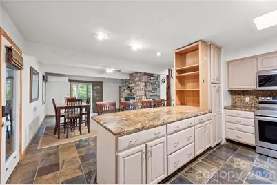 1483 Old Fort Road, Fairview, NC 28730 - Photo 4