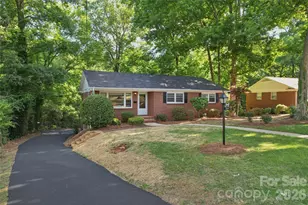 2227 Wensley Dr, Charlotte, NC 28210 - Photo 4