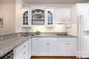 3443 W Slope Ln, Charlotte, NC 28209 - Photo 6