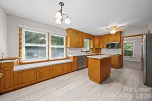 16301 Capps Rd, Charlotte, NC 28278 - Photo 8