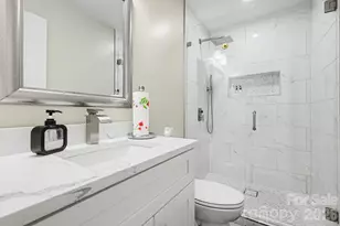 3816 Freedom Dr, Charlotte, NC 28208 - Photo 20