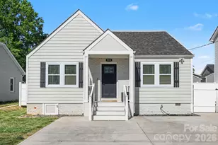3816 Freedom Dr, Charlotte, NC 28208 - Photo 1