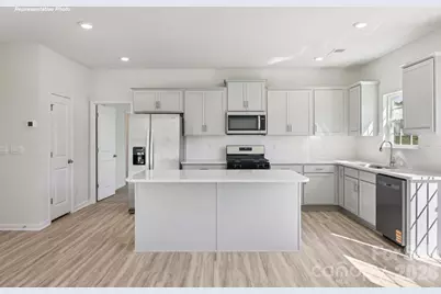 588 17th Avenue Court NE, Hickory, NC 28601 - Photo 10