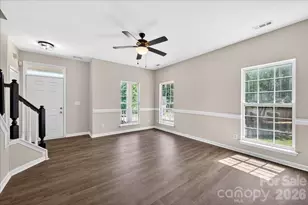 10303 Madison Park Dr, Charlotte, NC 28269 - Photo 6