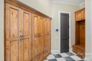 4536 Parview Dr N, Charlotte, NC 28226 - Photo 20
