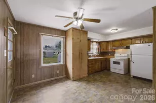 930 Enola Rd, Morganton, NC 28655 - Photo 18