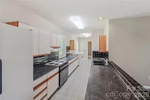 807 Silver Dapple Ln, Kernersville, NC 27284 - Photo 16