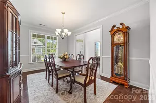 323 Forsythia Ln, Tega Cay, SC 29708 - Photo 8