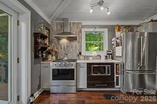 75 Mountain View Rd, Sylva, NC 28779 - Photo 20