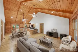 6220 Sunny Dr, Newland, NC 28657 - Photo 2