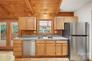 6220 Sunny Dr, Newland, NC 28657 - Photo 10