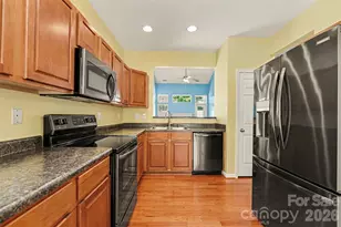148 Cypress Landing Dr, Mooresville, NC 28117 - Photo 4