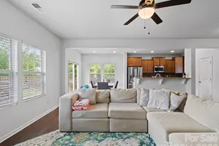 3702 Wiegon Ln, Charlotte, NC 28216 - Photo 10