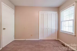 111 Harbor Point Dr, Cherryville, NC 28021 - Photo 22