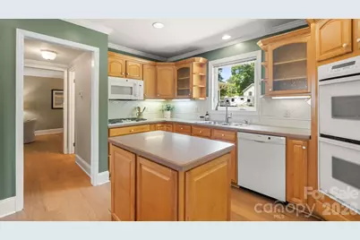 8809 Fairview Road, Mint Hill, NC 28227 - Photo 14