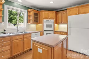 8809 Fairview Rd, Mint Hill, NC 28227 - Photo 16
