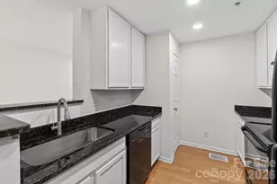 639 Raphael Place, Charlotte, NC 28205 - Photo 6
