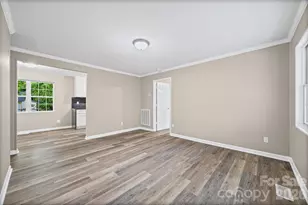 327 E Morrow Ave, Monroe, NC 28112 - Photo 4
