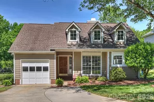 821 Mill Run Dr, Charlotte, NC 28209 - Photo 2