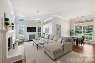 821 Mill Run Dr, Charlotte, NC 28209 - Photo 12