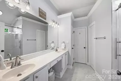 821 Mill Run Drive, Charlotte, NC 28209 - Photo 30
