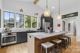18 Wordsworth Rd, Black Mountain, NC 28711 - Photo 6