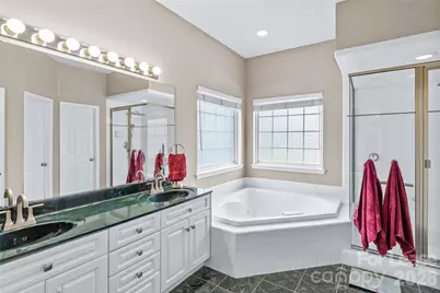 806 Pine Forest Road, Charlotte, NC 28214 - Photo 16