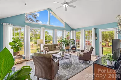 806 Pine Forest Road, Charlotte, NC 28214 - Photo 12