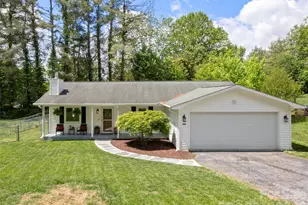 224 Clover Dr, Fletcher, NC 28732 - Photo 1