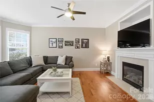 18334 Flagman Cir, Cornelius, NC 28031 - Photo 6