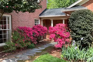 900 Greentree Dr, Charlotte, NC 28211 - Photo 4