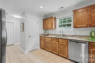2325 Montford Ave NW, Concord, NC 28027 - Photo 6