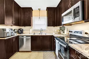 145 Driftwood Dr, Mooresville, NC 28117 - Photo 2