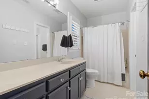 4417 Bridgewood Ln, Charlotte, NC 28226 - Photo 34