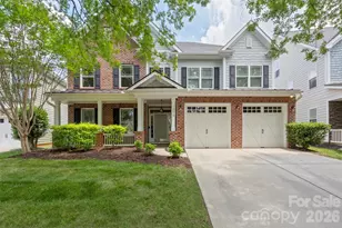 10019 Elizabeth Crest Ln, Charlotte, NC 28277 - Photo 2