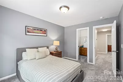 10019 Elizabeth Crest Lane, Charlotte, NC 28277 - Photo 32